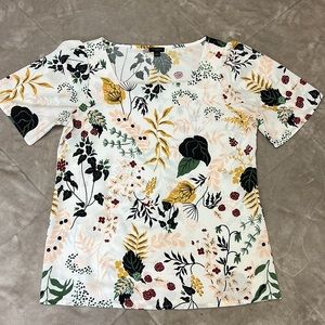 Ann Taylor short sleeve blouse.